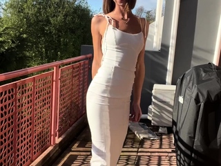 Amateur webcam babe showing her sexual goods